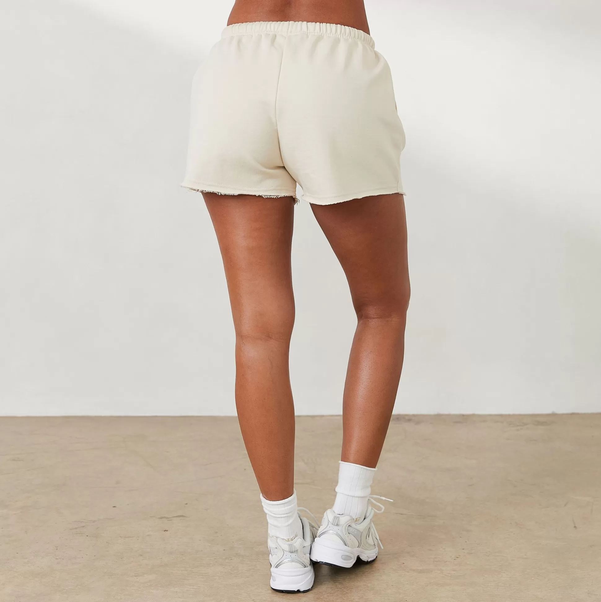 Best Lounge Underwear Sweat Shorts X Jess Hunt Bone