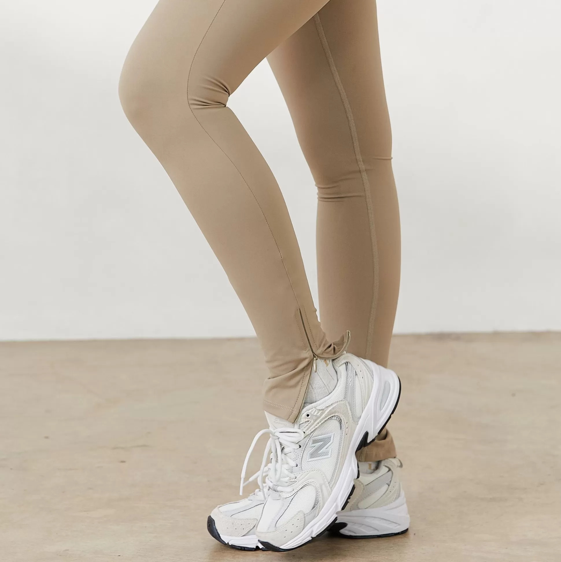 Fashion Lounge Underwear Zip Ankle Leggings X Jess Hunt Fawn